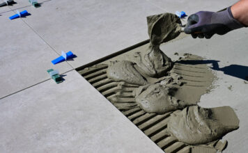 พื้น SPC vs กระเบื้องยาง: เลือกอย่างไรให้คุ้มค่า ไม่เสียใจภายหลัง พื้น SPC vs กระเบื้องยาง: เลือกอย่างไรให้คุ้มค่า ไม่เสียใจภายหลัง