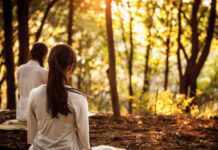 Grounding: แค่บอกตัวเองให้ใจเย็นๆ หรือคือการสร้างสมดุลทางจิตที่แท้จริง? Grounding: แค่บอกตัวเองให้ใจเย็นๆ หรือคือการสร้างสมดุลทางจิตที่แท้จริง?